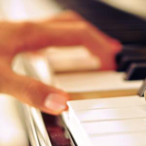 俄罗斯幼女裸乳视频网站免费观看
